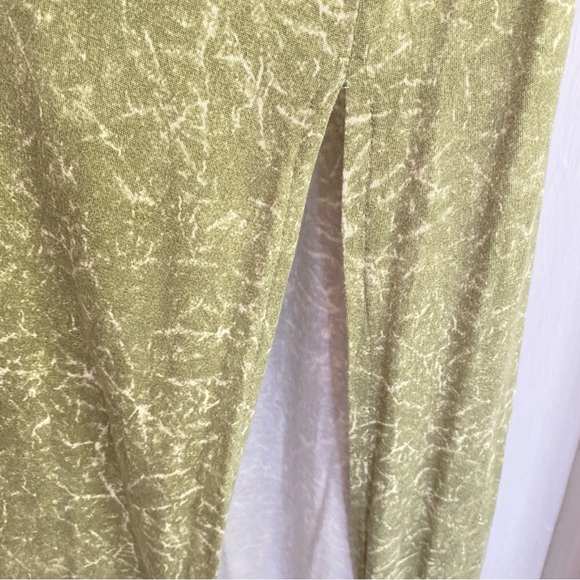 LulaRoe JOY Sleeveless Duster Vest Sage Green Pattern Size SMALL - Picture 5 of 6